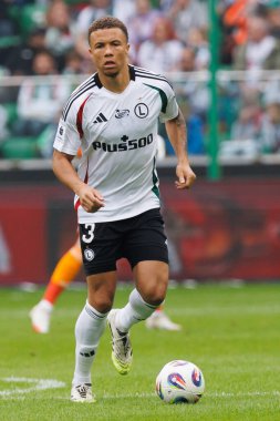 Steve Kapuadi seen during PKO BP Ekstraklasa 25 26 game between teams of Legia Warszawa and Radomiak Radom at Wojska Polskiego Stadium (Maciej Rogowski/Ball Raw Images)