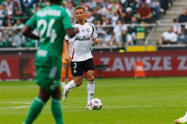 Steve Kapuadi seen during PKO BP Ekstraklasa 25 26 game between teams of Legia Warszawa and Radomiak Radom at Wojska Polskiego Stadium (Maciej Rogowski/Ball Raw Images)