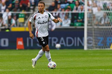 Steve Kapuadi seen during PKO BP Ekstraklasa 25 26 game between teams of Legia Warszawa and Radomiak Radom at Wojska Polskiego Stadium (Maciej Rogowski/Ball Raw Images)