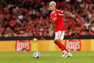 Enzo Barrenechea seen during Champions League 25 26 league phase game between SL Benfica and Qarabag FK (Maciej Rogowski/ Ball Raw Images)