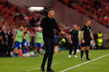 Bruno Lage seen during Champions League 25 26 league phase game between SL Benfica and Qarabag FK (Maciej Rogowski/ Ball Raw Images)