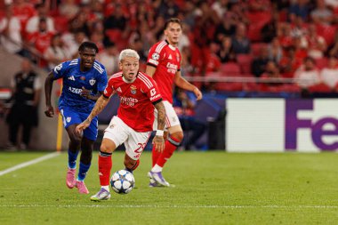 Gianluca Prestianni and Emmanuel Addai seen during Champions League 25 26 league phase game between SL Benfica and Qarabag FK (Maciej Rogowski/ Ball Raw Images)