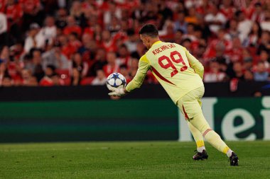 Matuesz Kochalski seen during Champions League 25 26 league phase game between SL Benfica and Qarabag FK (Maciej Rogowski/ Ball Raw Images)