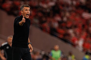 Bruno Lage seen during Champions League 25 26 league phase game between SL Benfica and Qarabag FK (Maciej Rogowski/ Ball Raw Images)