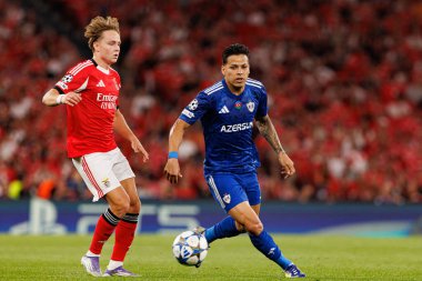  Andreas Schjelderup and Matheus Silva seen during Champions League 25 26 league phase game between SL Benfica and Qarabag FK (Maciej Rogowski/ Ball Raw Images)