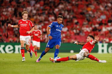 Andreas Schjelderup, Camilo Duran and Nicolas Otamendi seen during Champions League 25 26 league phase game between SL Benfica and Qarabag FK (Maciej Rogowski/ Ball Raw Images)