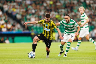 Jorginho and Giorgi Kochorashvili seen during Champions League 25 26 league phase game between Sporting CP and FC Kairat Almaty (Maciej Rogowski/ Ball Raw Images)