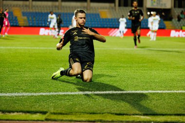 Jeremy Livolant seen celebrating after scoring goal during Liga Portugal game between teams of Casa Pia and FC Famalicao at Estadio Municipal Rio Maior (Maciej Rogowski/Ball Raw Images)