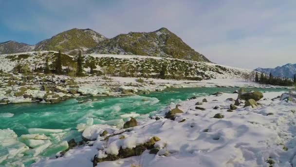 阿尔泰河卡图恩冬季冰 — 图库视频影像