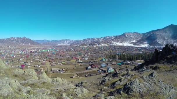 Panorama van het dorp Ongudai, Altai, Siberië, Rusland — Stockvideo