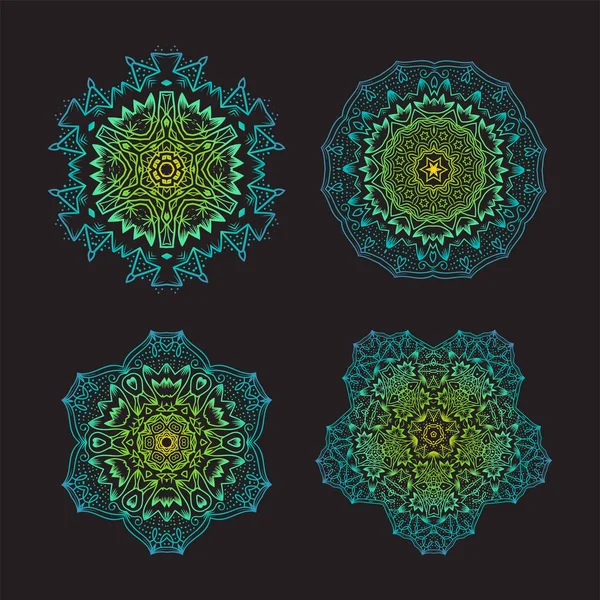 Uppsättning Etniska Fractal Mandala Vector Tattoo Design Ser Som Snöflinga — Stock vektor