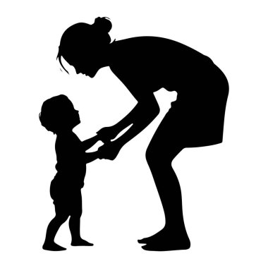 Ayakta duran küçük bir çocuğun ellerini tutmak için eğilen siyah bir anne silueti. Anne saçını toplamış ve etek giyiyor. Çocuk, anneye bakıyor. Arkaplan beyaz.