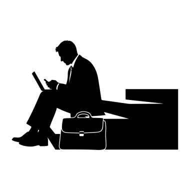 Takım elbiseli ve kravatlı siyah bir işadamı silueti oturuyor ve bir dizüstü bilgisayara ve telefona bakıyor. Yanında bir evrak çantası yere konur. Arkaplan düz beyaz.