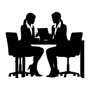 İş kıyafetleri giymiş iki kadın, masa başında oturan beyaz bir arkaplanda siluete sahipler. Bir kadın elinde kalemle tablet ya da dizüstü bilgisayara bakarken, diğer kadın da cihaza bakıyor. Ofis sandalyelerinde oturuyorlar.