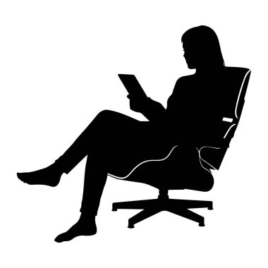 Modern bir ofis sandalyesinde oturan, elinde tablet bir aletle ekranına bakan siyah bir siluet. Bacak bacak üstüne atmış ve ayakları çıplak. Arkaplan düz beyaz.