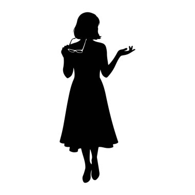 Ayakta duran ve elinde gözlük tutan siyah bir kadın silueti. O, parlak bir etekli bir elbise giyiyor ve saçını bir şilin içinde şekillendiriyor. Sol kolu dirseğinden bükülmüş, eli hafifçe uzatılmış ve gözlüğü R ile tutuyor.