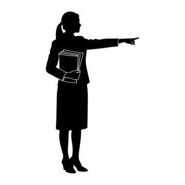 Profesyonel kıyafetli, takım elbiseli, etekli ve topuklu ayakkabılı bir kadın silueti sola dönük duruyor. Sol kolunda bir yığın belge ya da klasör var ve sağ işaret parmağıyla sağa doğru işaret ediyor. Görüntü izole.