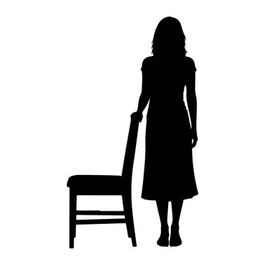 Sandalyenin yanında duran siyah bir kadın silueti. Kadın uzun bir elbise giyiyor ve eli sandalyenin arkasında dinleniyor. Arkaplan beyaz.