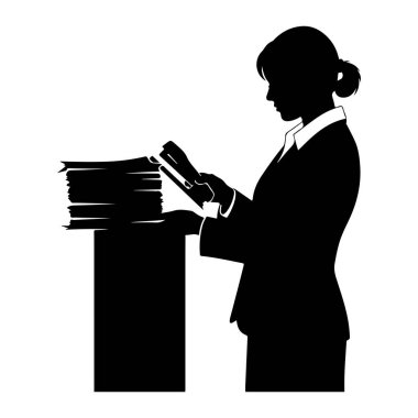 Takım elbiseli ve beyaz yakalı bir kadının siyah silueti gösteriliyor. Masanın üzerinde bir yığın kağıdın yanında duruyor ve onları birbirine bağlamak için zımba kullanıyor. Arkaplan beyaz.