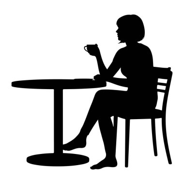 Yuvarlak bir masada oturan, elinde bir fincan kahve tutan siyah bir kadın silueti. Bacak bacak üstüne atmış bir sandalyede oturuyor ve içkisinden hoşlanıyor gibi görünüyor. Resim beyaz bir arkaplanda izole edilmiştir.
