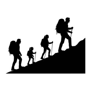 Kayalık bir yamaçta yürüyen bir ailenin siyah silueti. Aile iki yetişkin ve bir çocuktan oluşuyor, hepsi sırt çantası takıyor ve yürüyüş direkleri kullanıyor. Kenardan betimlenmişler, beyaz bir zemine doğru ilerliyorlar..