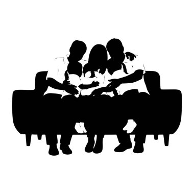 Bir kanepede yan yana oturan üç kişilik bir ailenin siyah silueti. Ebeveynler iki tarafta, ortada da bir çocuk var. Kucaklaşıyorlar ve sevecen görünüyorlar. Kanepenin dört ayaklı basit bir tasarımı var. Arka plan...