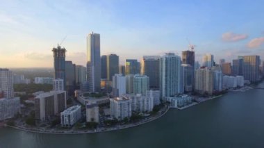 Hava su ile Miami Brickell ve şehir alanına girerek vurdu