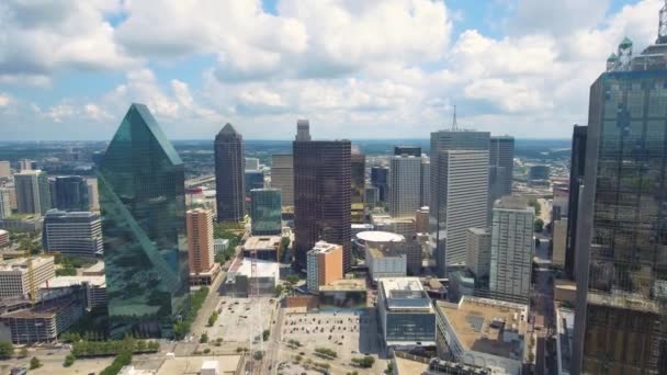 Scatto Aereo Diurno Arrivo Verso Edifici Nel Centro Dallas Texas — Video Stock