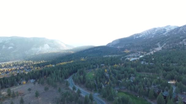 Daytime Aerial Shot Pulling Out Mammoth Lakes California — Stock Video