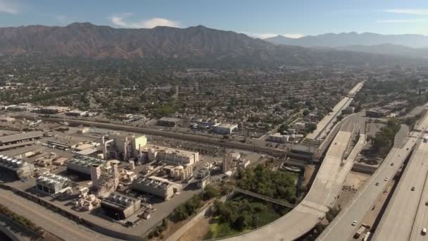 Aerial shot of roads and industrial area in Glendale, CA — Stock Video