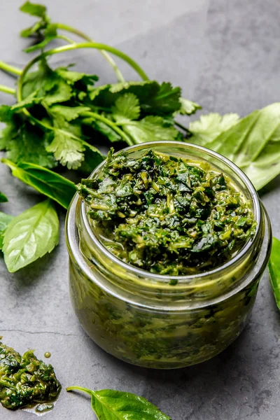 Chimichurri Szósz Argentin Zöld Petrezselyem Bazsalikom Mártással Chimichurri Barbecue Asado — Stock Fotó