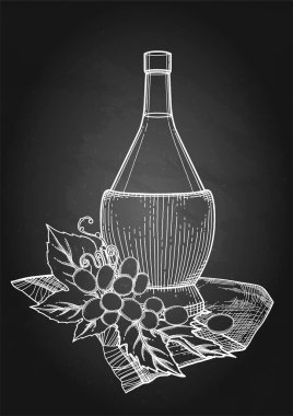Grafik şişe şarap üzüm yaprakları ve meyveleri ile dekore edilmiş