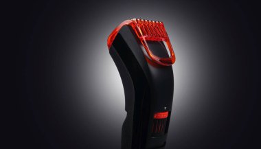 Kablosuz olmadan elektrikli tıraş makinesi