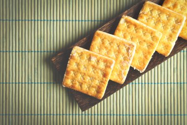 Hint tatlı kremalı bisküvi yapılmış