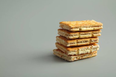 Hint tatlı kremalı bisküvi yapılmış