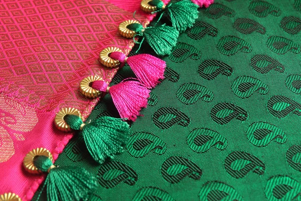 Saree Seda Tradicional Indiano — Fotografia de Stock