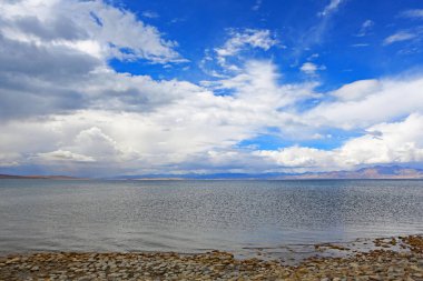 Mount Kailash ile güzel kutsal Manasarovar Gölü