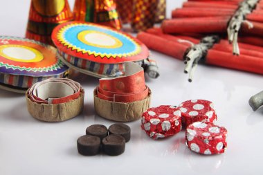 Diwali festivali sırasında Hint geleneksel Yangın kraker