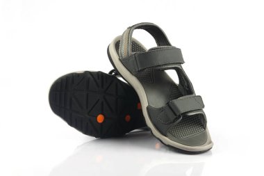 Hint yapılmış erkekler sandalet