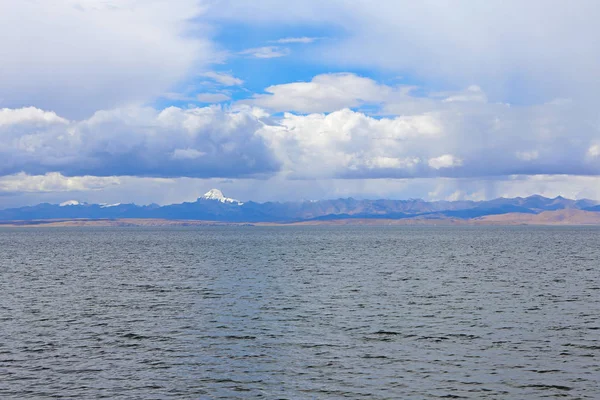 Vackra Heliga Manasarovar Sjön Med Mount Kailash — Stockfoto