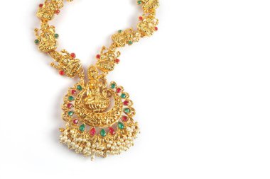 Lakshmi kolye ile Hint geleneksel altın kolye