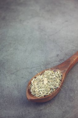 Hint bitkisi (Siddha) koronavirüse karşı içmektedir (COVID-19). Korona virüsünün önlenmesi, aşılanması ve tedavisinde kullanılır.