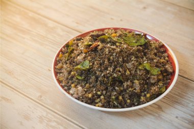 Hint yemeği khara ragi puttu (baharatlı puttu)