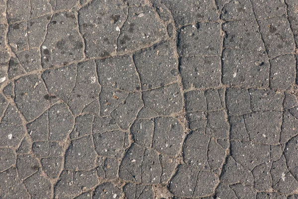 Fragmento Antiga Superfície Estrada Asfalto Rachaduras Pequenas Pedras Contexto Textura — Fotografia de Stock