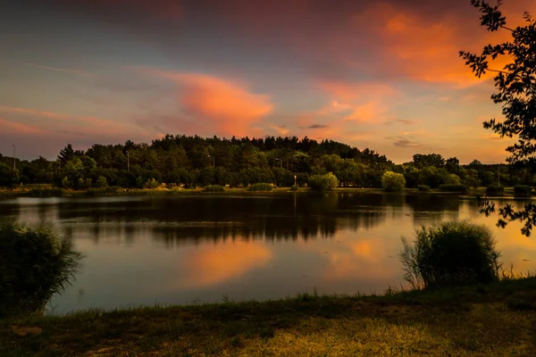 Beautiful Sky Illuminated Setting Sun — Stock Photo, Image