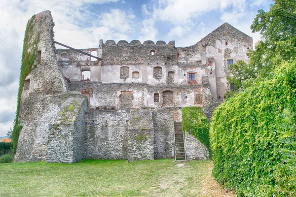 Ερείπια Ενός Μεσαιωνικού Κάστρου Bolkow Πολωνία — Φωτογραφία Αρχείου