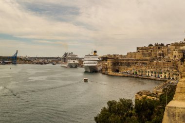 Valletta Malta adasında güzel bir tarihi şehir ve diğer büyüleyici yerler