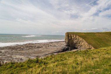 Sahil ve anıtlar, Galler