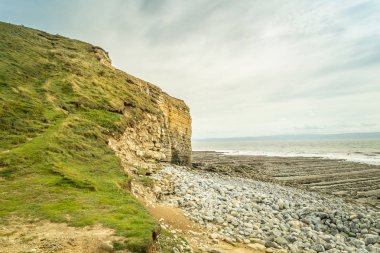 Sahil ve anıtlar, Galler