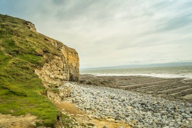 Sahil ve anıtlar, Galler